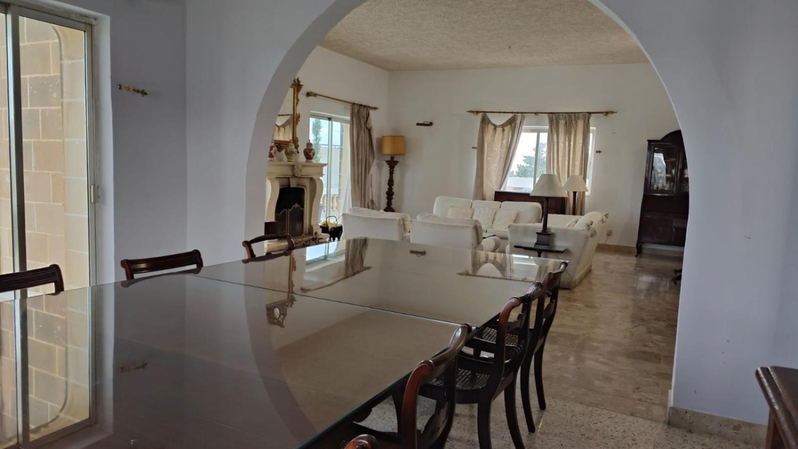 Stunning Villa With Pool, Table Tennis, Table Soccer And A Pool Table 나샤르 외부 사진